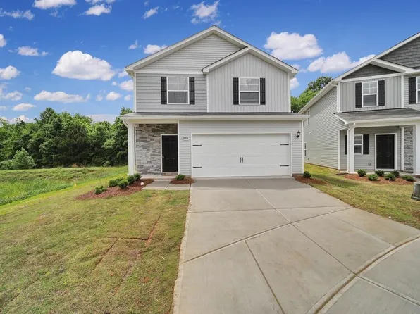 9008 Stoney Waters Ct, Charlotte, NC 28215