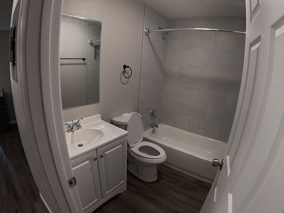 3rd image of 1822 Liston Dr