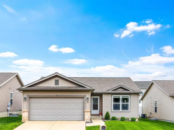 13 Barclay Ct, Bloomington, IL 61705