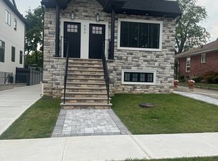466 Vernon Ave #2, Staten Island, NY 10309