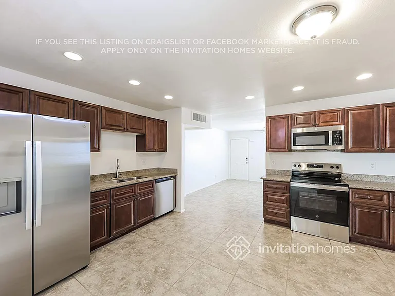 3424 W Bloomfield Rd — Photo 5