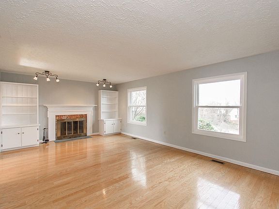 5th image of 612 Floyd St