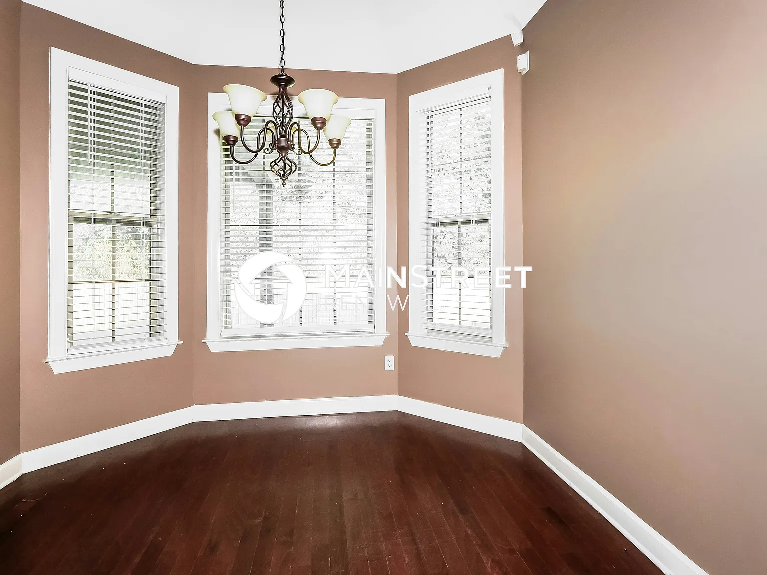 5398 Meadowbriar Trl — Photo 4