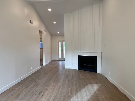 2nd image of 5537 Missie Way #A