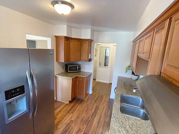 3rd image of 27690 E Echo Valley Unit 228