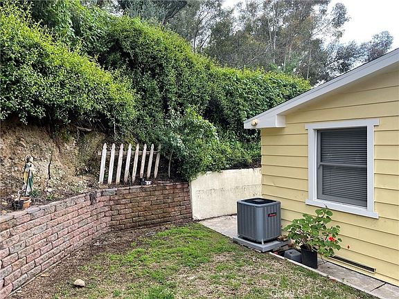 4th image of 6562 Hill Ave