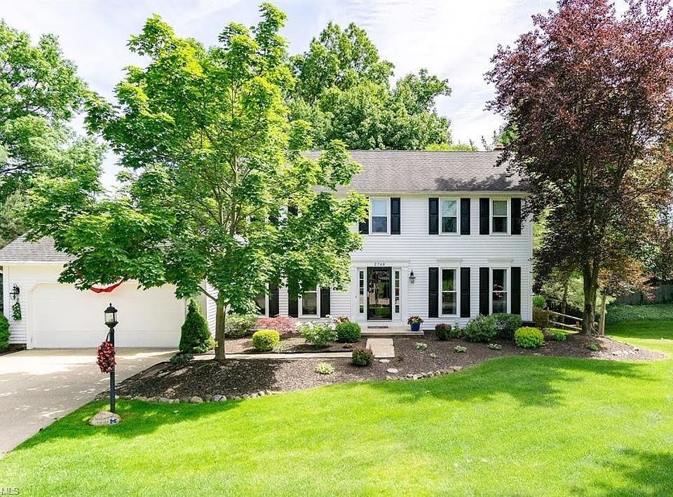 1st image of 2748 Hartwood Cir