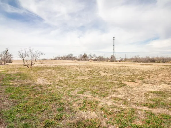 329 Mesa Dr, Lubbock, TX 79404