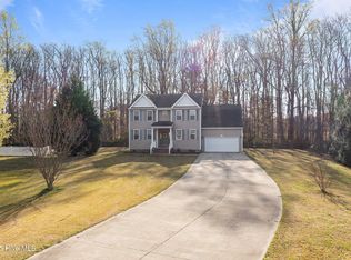 137 Matthews Dr, Elizabeth City, NC 27909