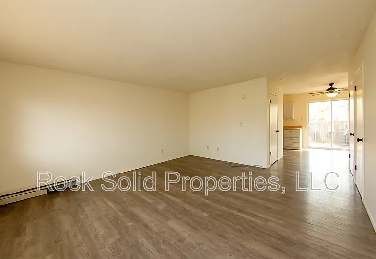 4721 Hickory Pl — Photo 3