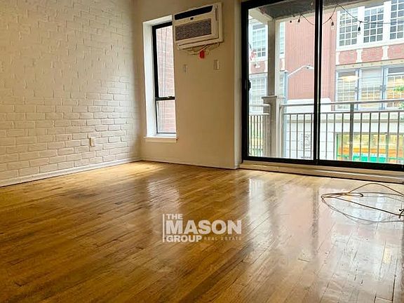 3rd image of 432 E 88th St #318