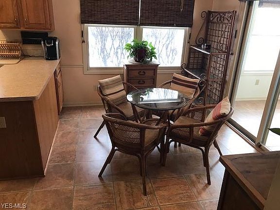 5th image of 7576 Pleasant Run Dr
