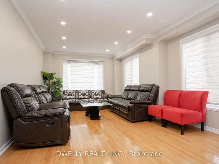 29 Trudelle Cres — Photo 4