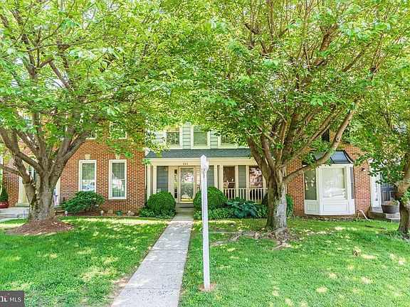 4th image of 241 Temple Dr