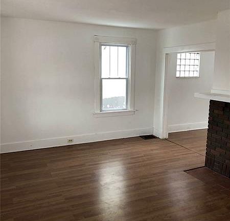3rd image of 74 Bascom Ave