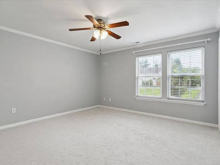 107 Post Oak Rd — Photo 12