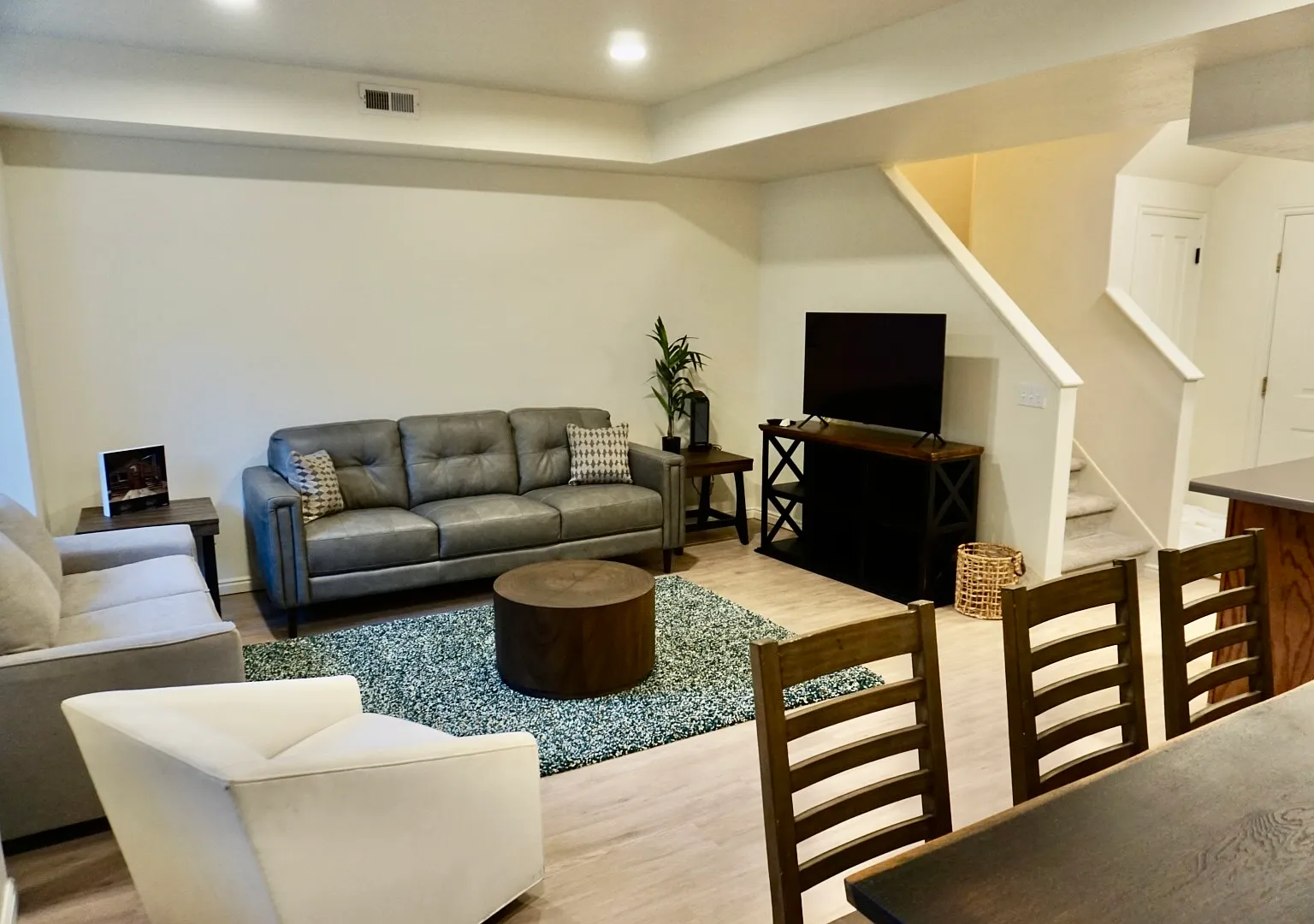 3 bed, 1850 sqft, $2,350 — Photo 4