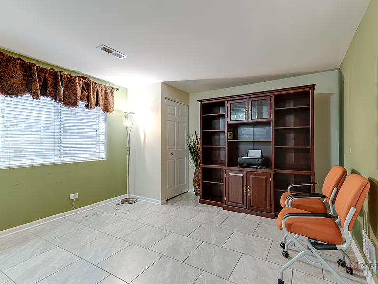 533 Plaza Pl #533 — Photo 31