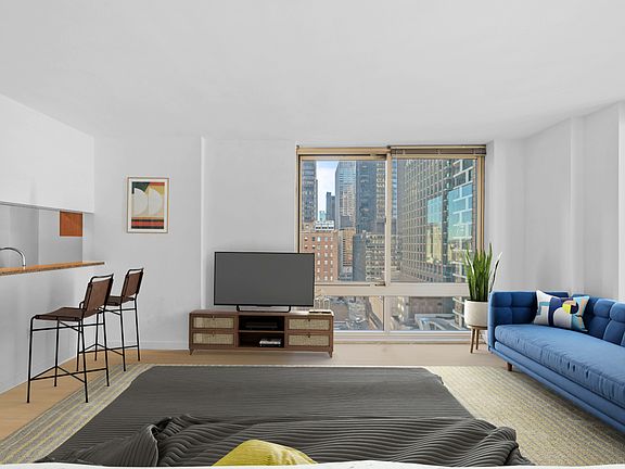 2nd image of 260 W 54th St APT 43G
