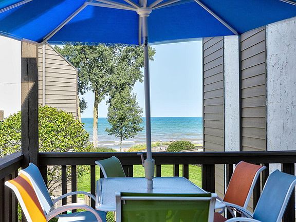 5th image of 101 N Shore Dr APT 2