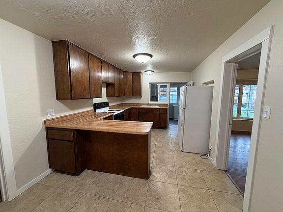3rd image of 64 N Stewart St #4