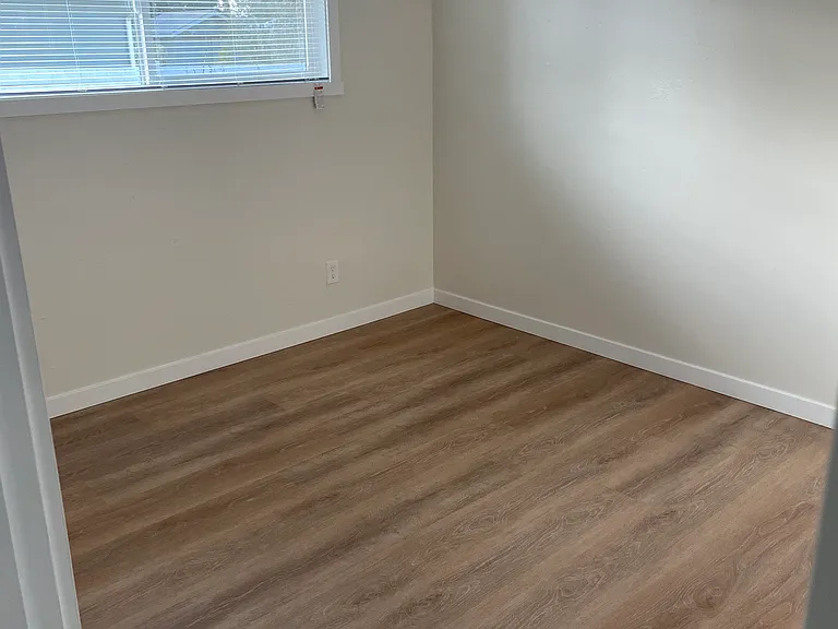 985 W Ida St #3 — Photo 7