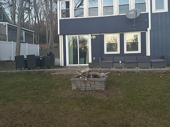 2nd image of 134 Kibbe Rd