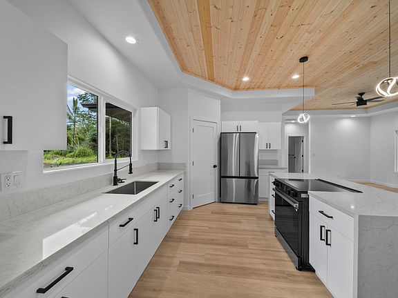 4th image of 15-1868 26th Ave