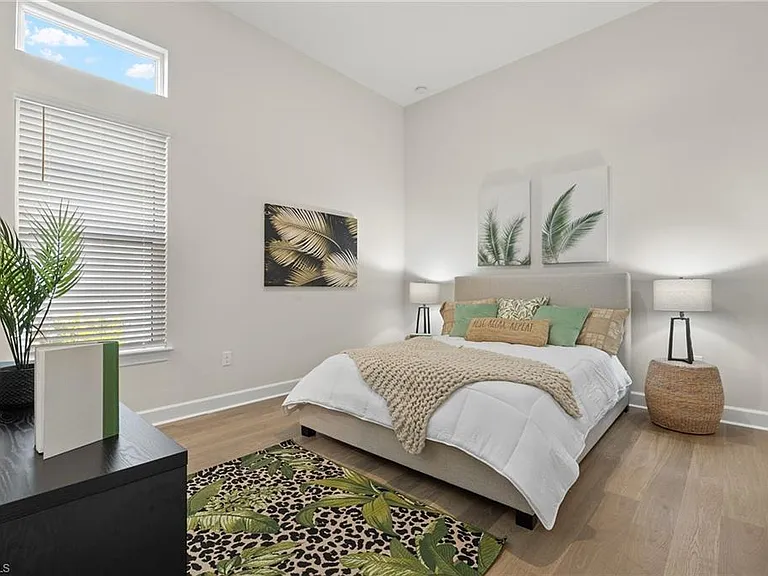 15429 Turin Dr — Photo 27