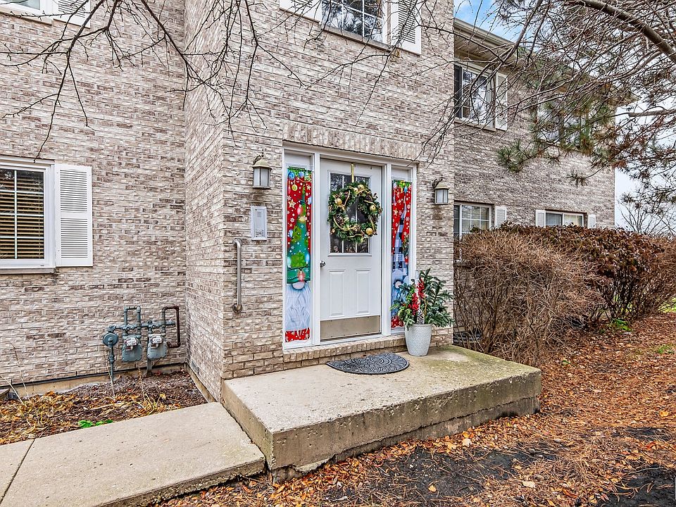 1st image of 323 Stonington Pl #323