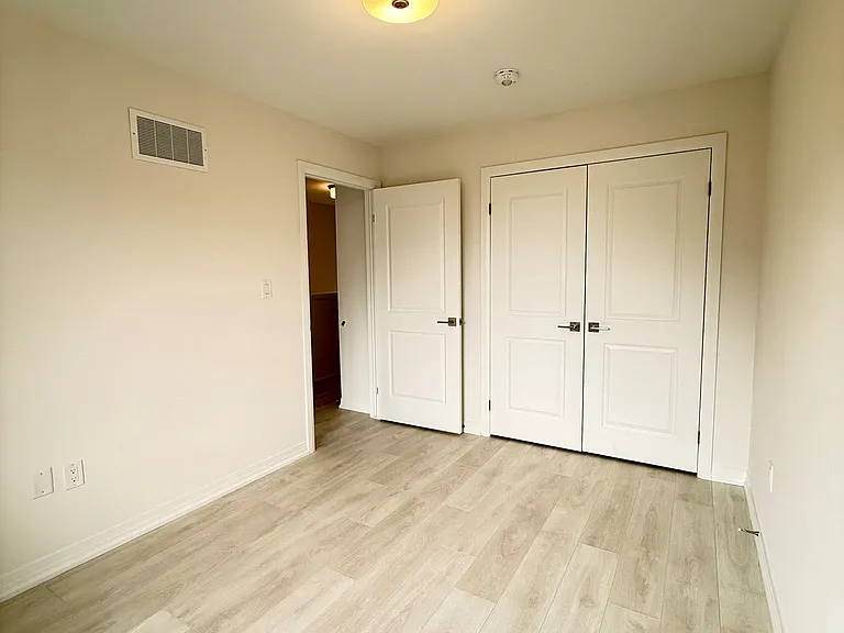 660 Colborne St W #140 — Photo 12