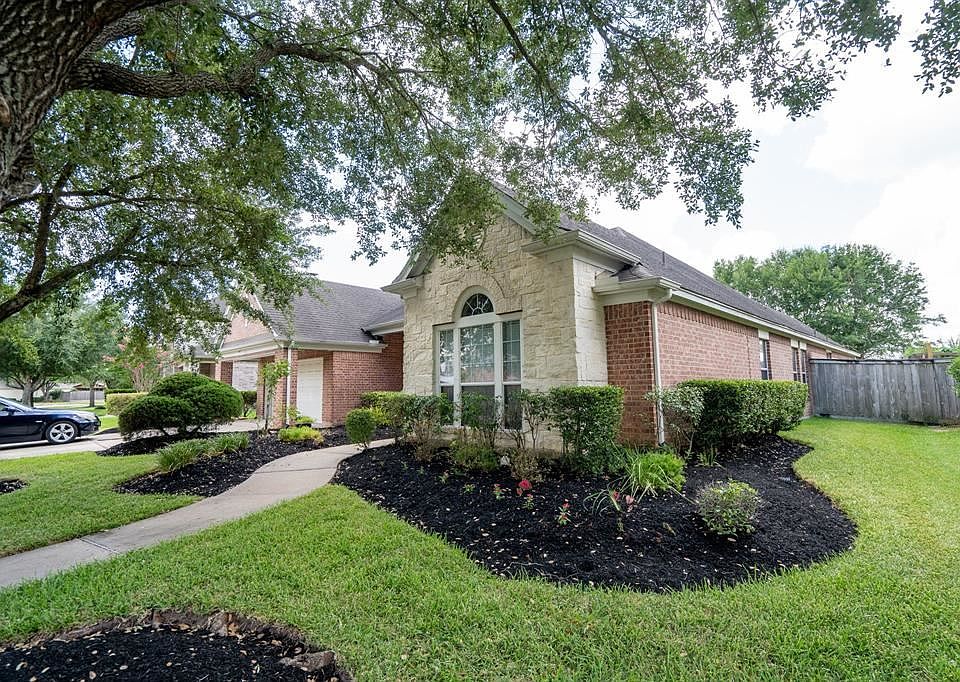 1st image of 11410 Enclave Lake Ln