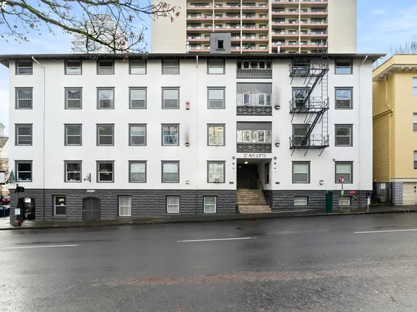 1104 SW Columbia St Unit 203, Portland, OR 97201