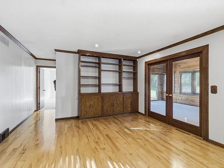 6208 Hillside Rd — Photo 16