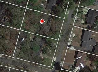 280 Pine Forest Dr, Lawrenceville, GA