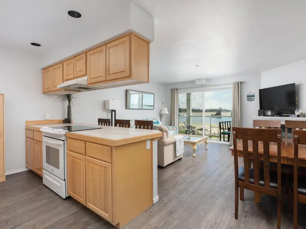 5201 SW Highway 101 #208, Lincoln City, OR 97367