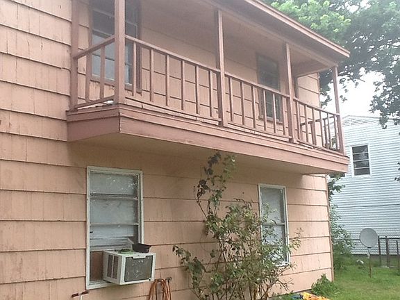 3rd image of 1138 5th Ave N