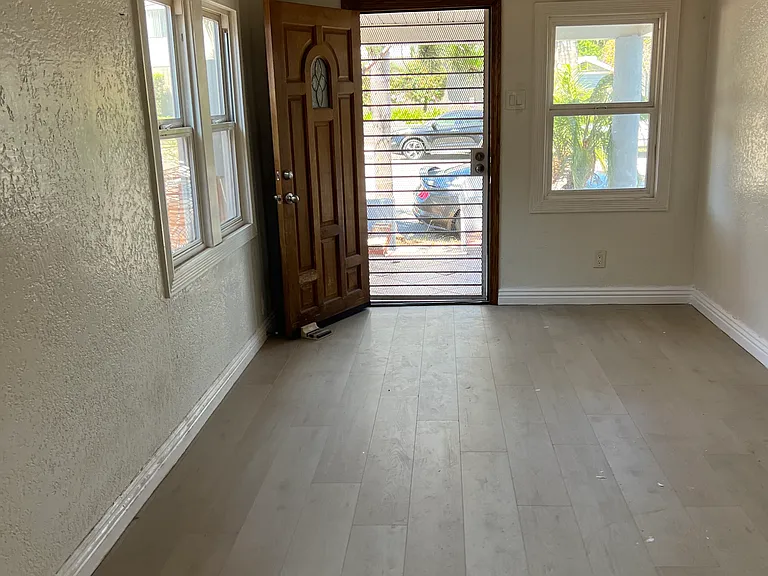 2306 S Grand Ave #2306 — Photo 4