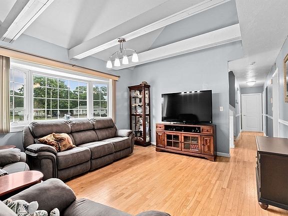 3rd image of 597 Brockton Ave