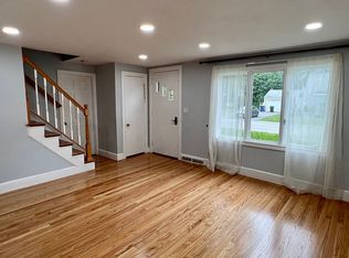 7 Lee Rd, Sharon, MA 02067