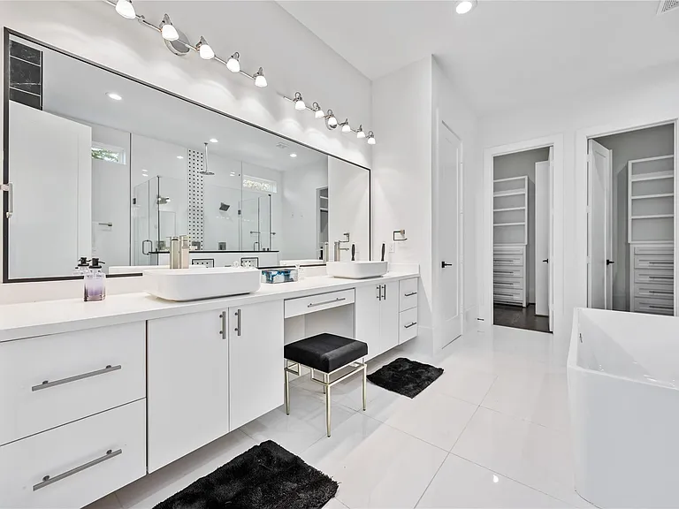2310 Althea Dr — Photo 21