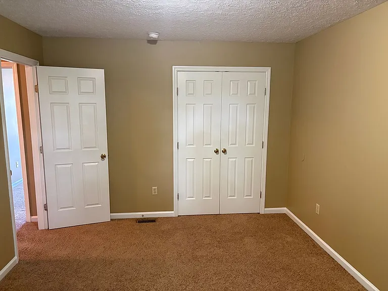 1021 Brandy Ln — Photo 6
