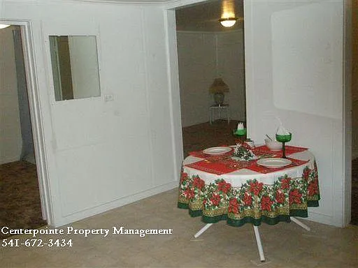 785 Park Hill Ln — Photo 13