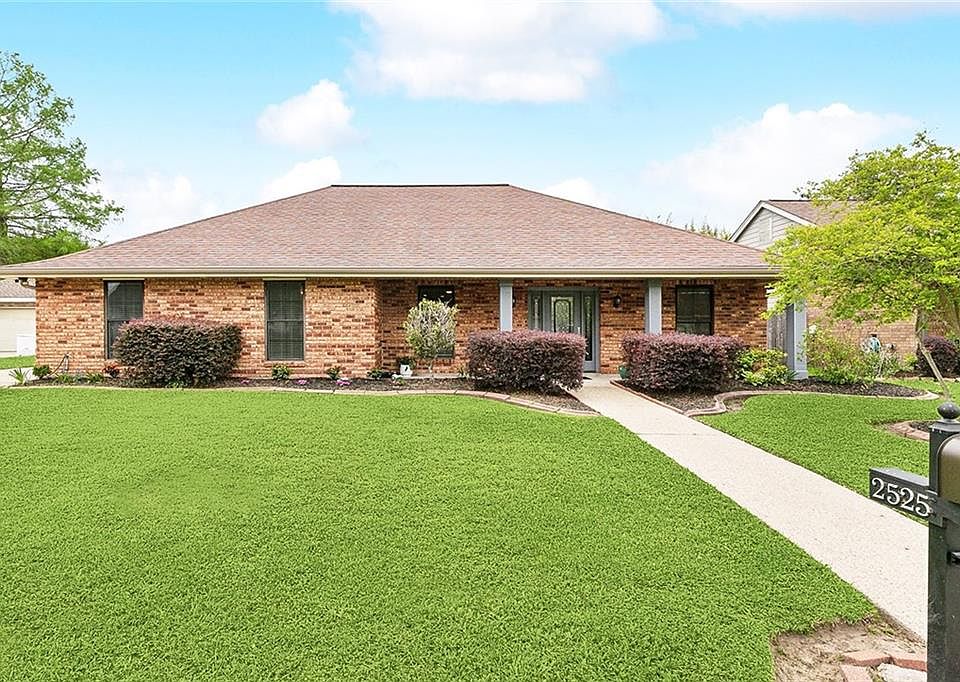 1st image of 2525 Elm Lawn Dr