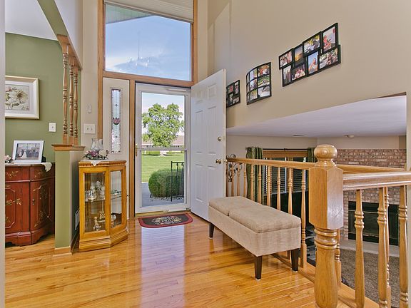 3rd image of 17843 Maryland Ct