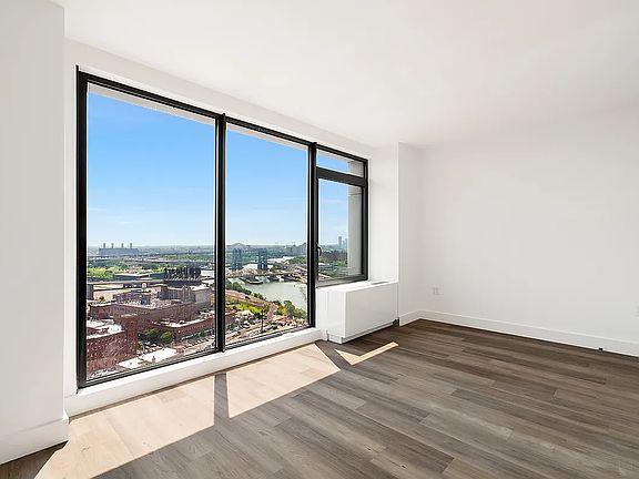 3rd image of 228 E 135th St #1608