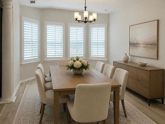 5th image of 17 Old Orchard Ln