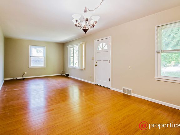 Living Room/Dining Room