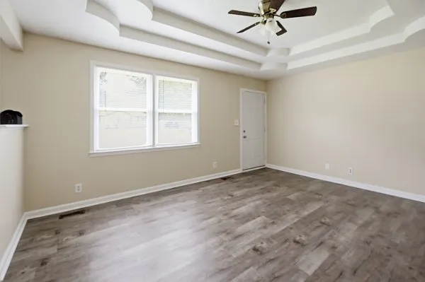 3 bed, 1.5 bath, 1112 sqft, $1,350 — Photo 4