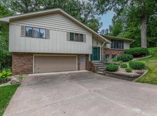 4520 41st Avenue Ct, Rock Island, IL 61201
